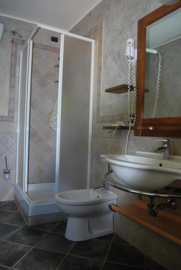 セッラ・サン・ブルーノ Agriturismo Rosetoヴィラ エクステリア 写真