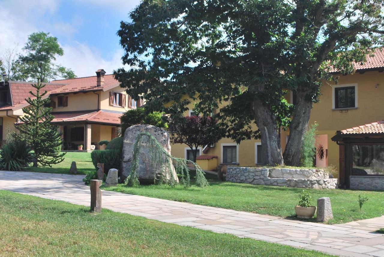 セッラ・サン・ブルーノ Agriturismo Rosetoヴィラ エクステリア 写真