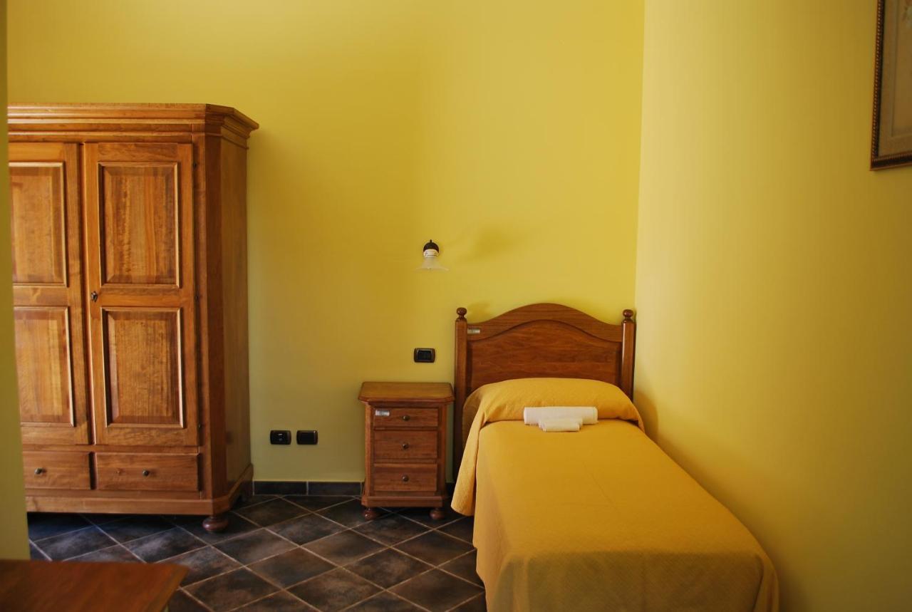 セッラ・サン・ブルーノ Agriturismo Rosetoヴィラ エクステリア 写真
