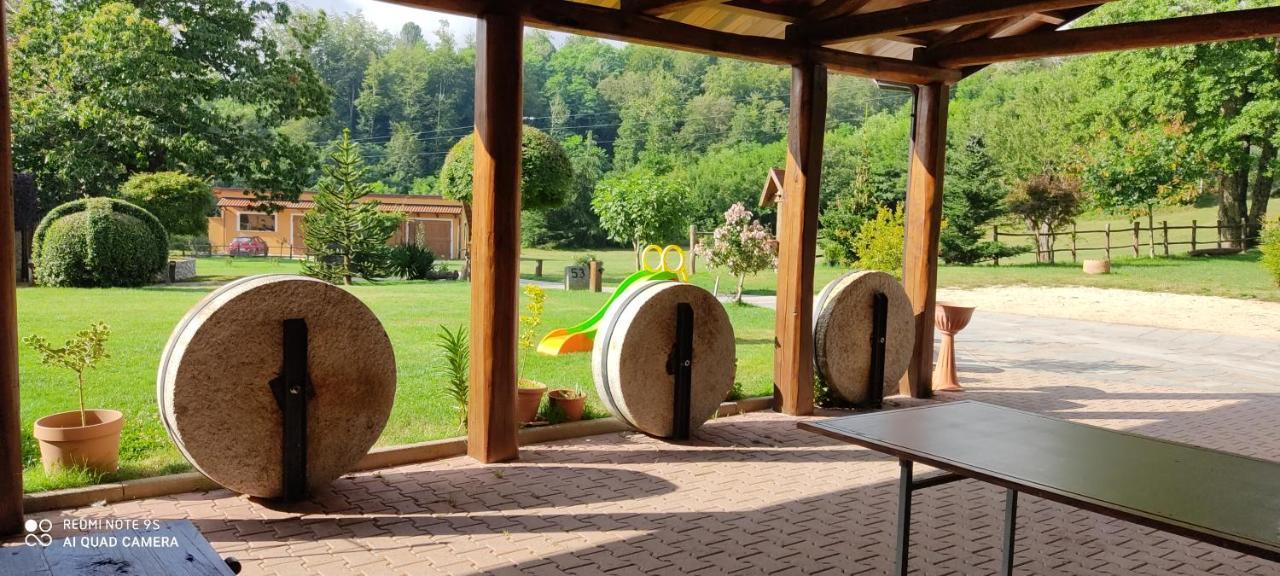 セッラ・サン・ブルーノ Agriturismo Rosetoヴィラ エクステリア 写真