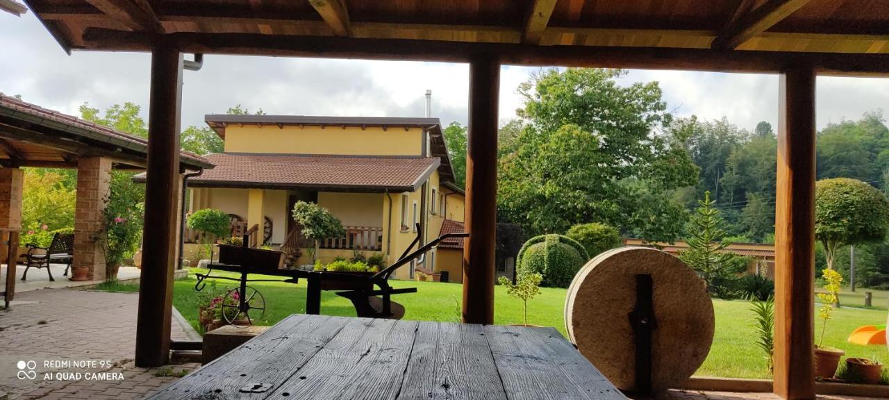 セッラ・サン・ブルーノ Agriturismo Rosetoヴィラ エクステリア 写真